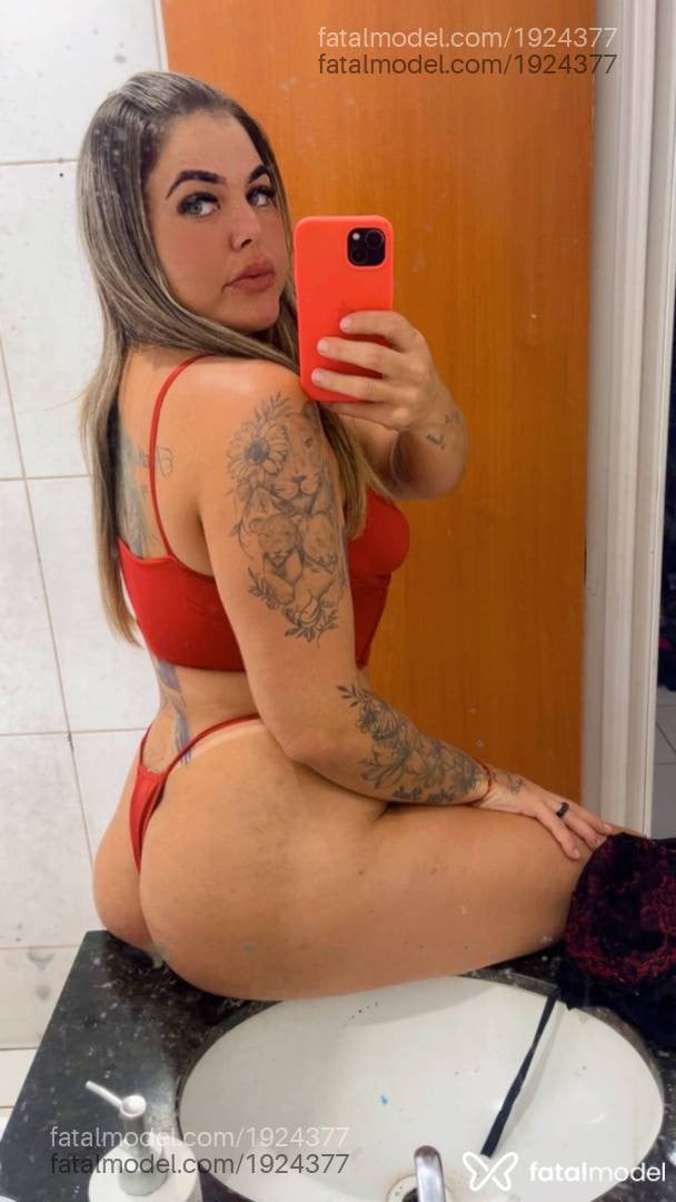 Acompanhante mulher loira (o) de olhos verdes - Gabriella