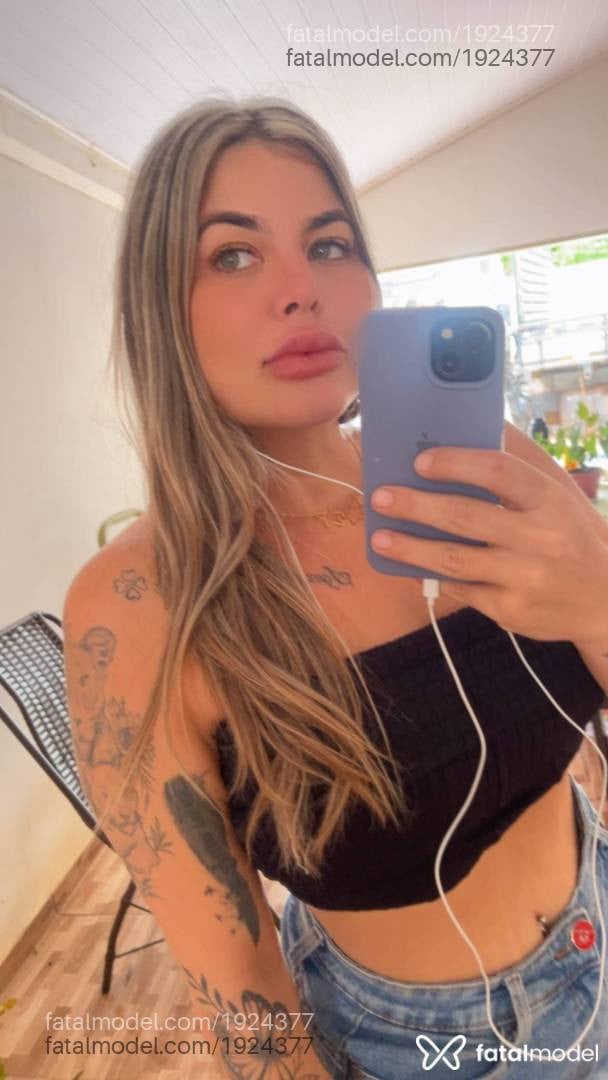 Acompanhante mulher loira (o) de olhos verdes - Gabriella