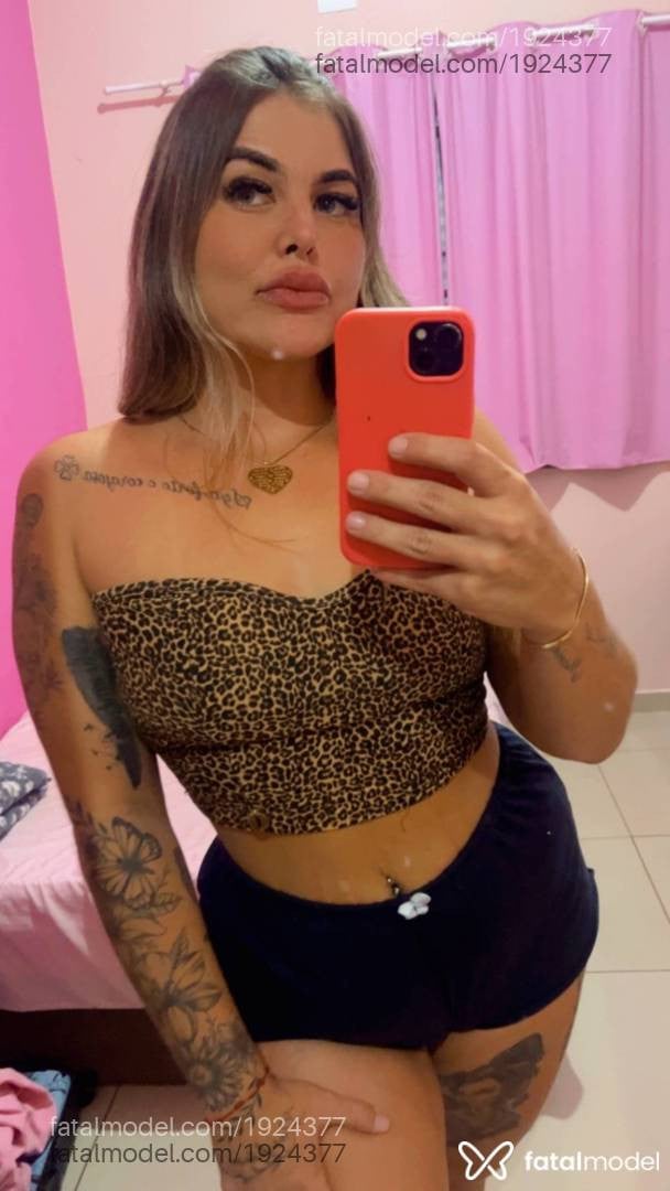 Acompanhante mulher loira (o) de olhos verdes - Gabriella
