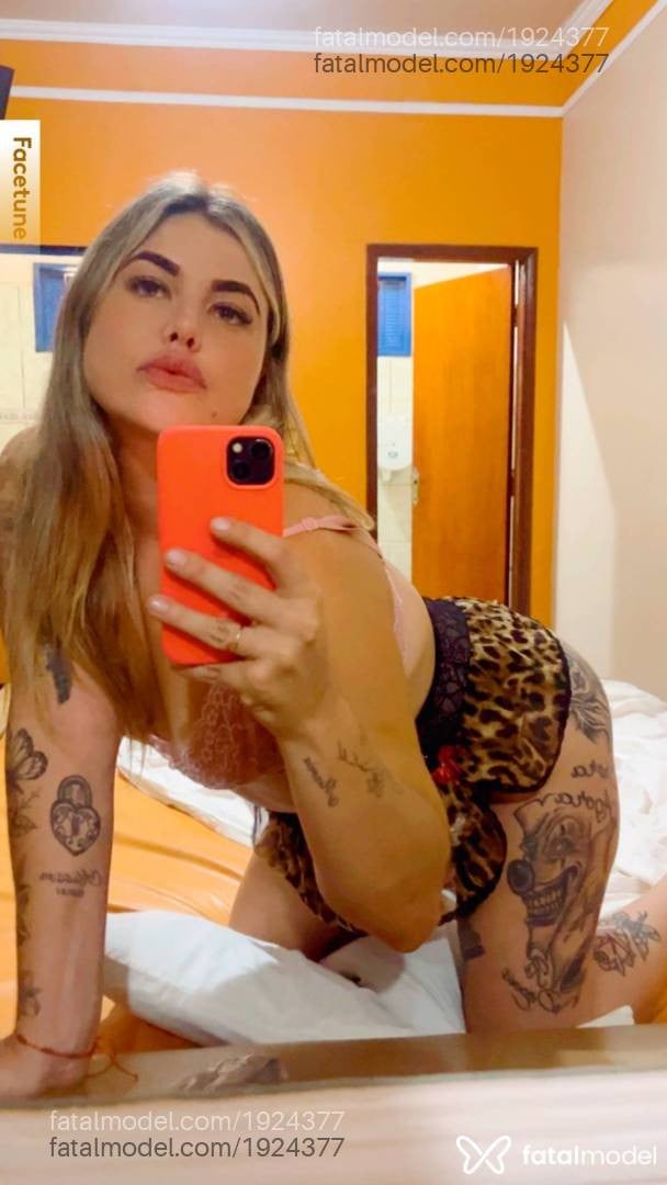 Acompanhante mulher loira (o) de olhos verdes - Gabriella