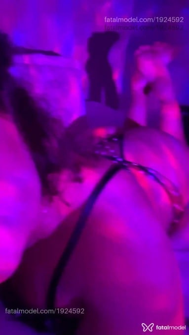 Acompanhante mulher com cabelo castanho de olhos castanhos em Caruaru Acompanhante mulher com cabelo castanho de olhos castanhos em Caruaru - Luísa