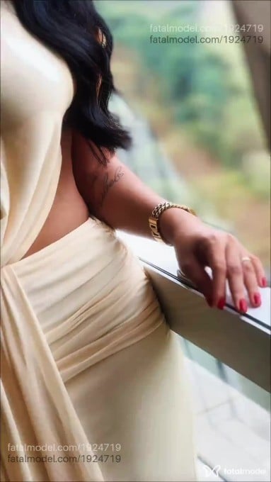 Acompanhante mulher morena (o) de olhos castanhos - Danny