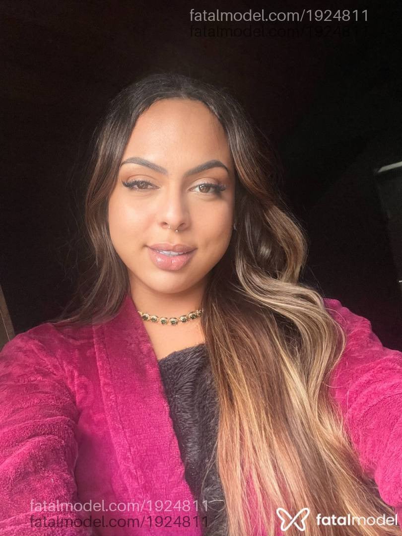 Acompanhante mulher trans morena (o) de olhos castanhos - Bianca Lima