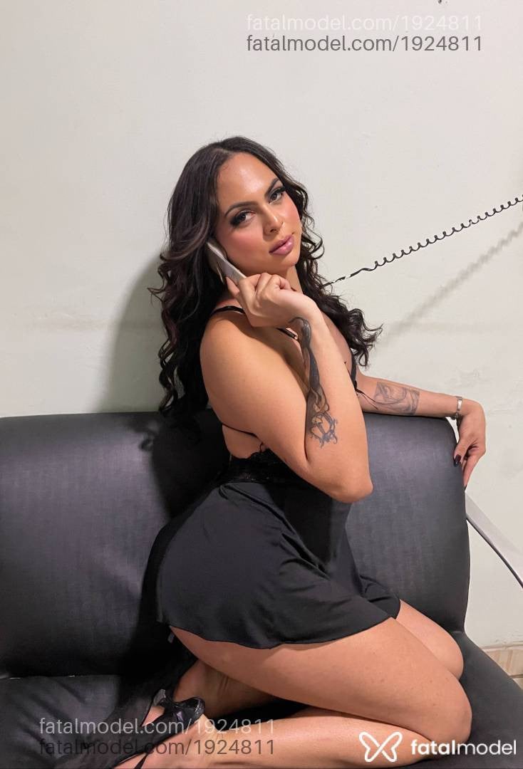 Acompanhante mulher trans morena (o) de olhos castanhos - Bianca Lima