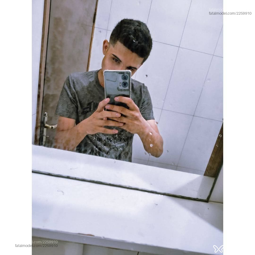 Acompanhante homem com cabelo castanho de olhos pretos em Rio Claro - Marciel