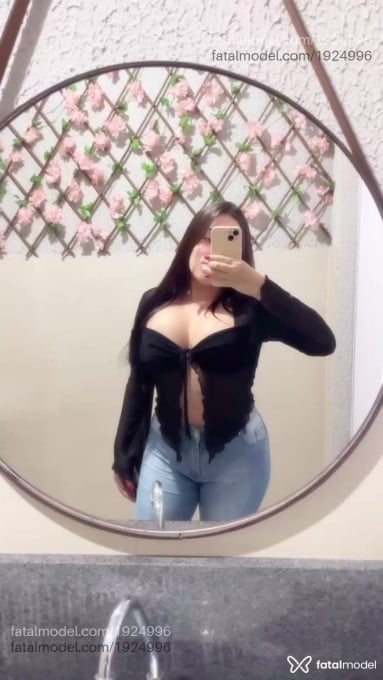 Acompanhante mulher morena (o) de olhos castanhos em Goiânia - Mia