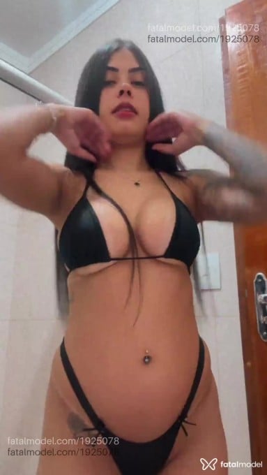 Acompanhante mulher com cabelo castanho de olhos castanhos em Assis - Manuela