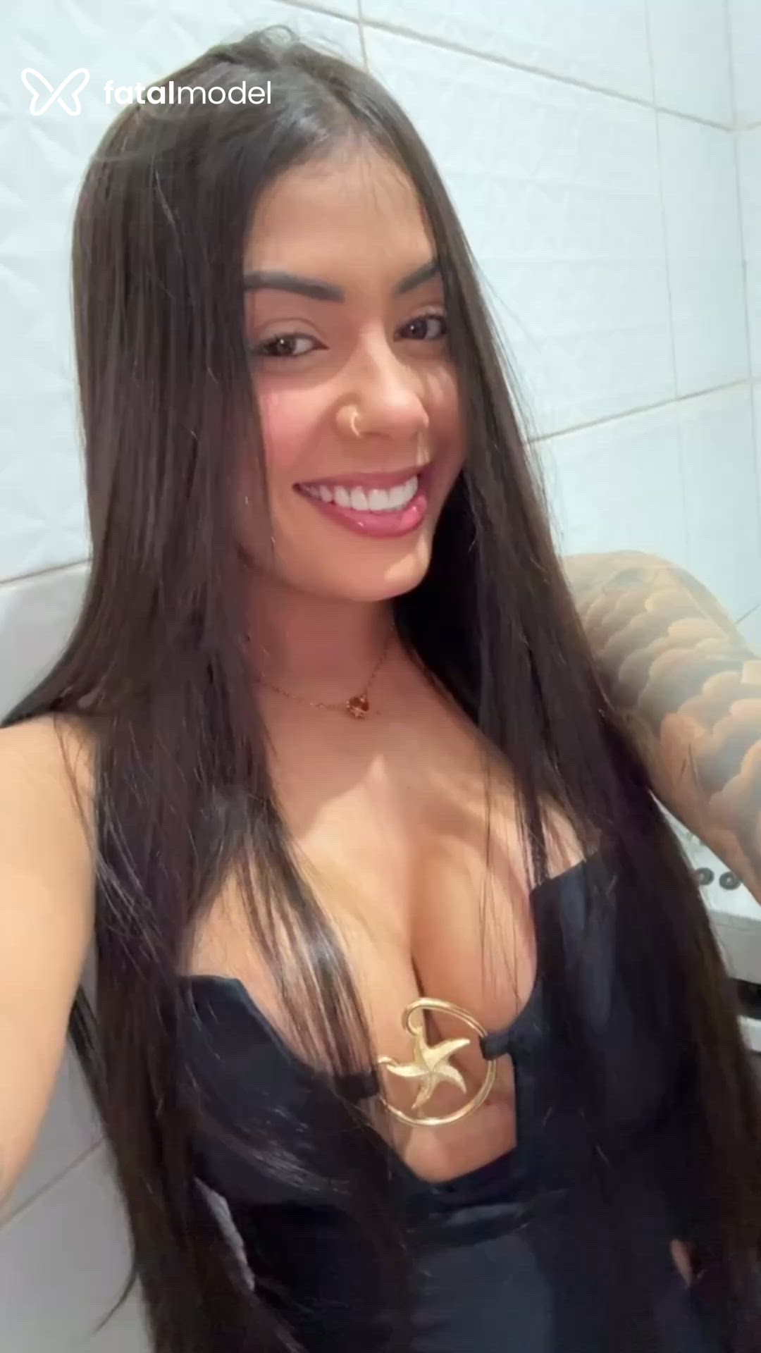 Acompanhante mulher com cabelo castanho de olhos castanhos - Manuela