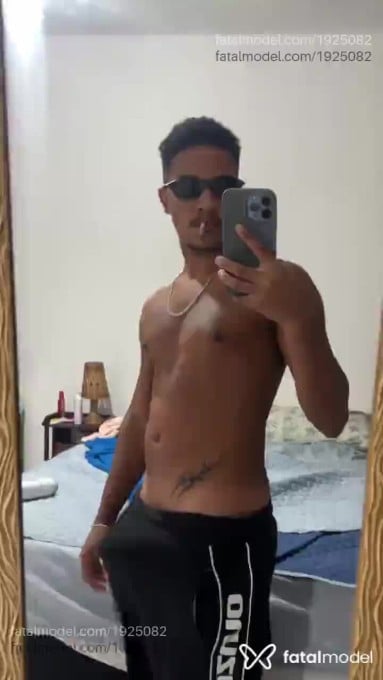 Acompanhante homem morena (o) de olhos castanhos em Ribeirão Preto - Yan Castro