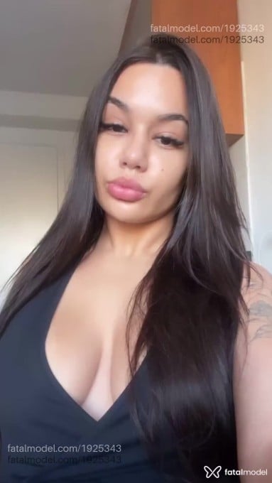 Acompanhante mulher com cabelo castanho de olhos castanhos em São Paulo - Serena Fox