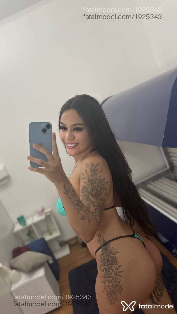 Acompanhante mulher com cabelo castanho de olhos castanhos - Serena Fox