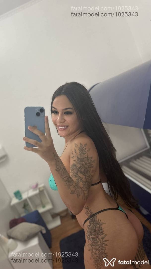 Acompanhante mulher com cabelo castanho de olhos castanhos - Serena Fox