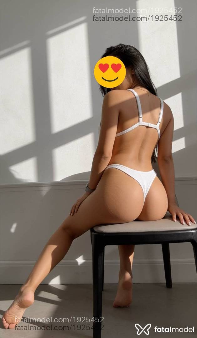 Acompanhante mulher morena (o) de olhos castanhos - Vitória
