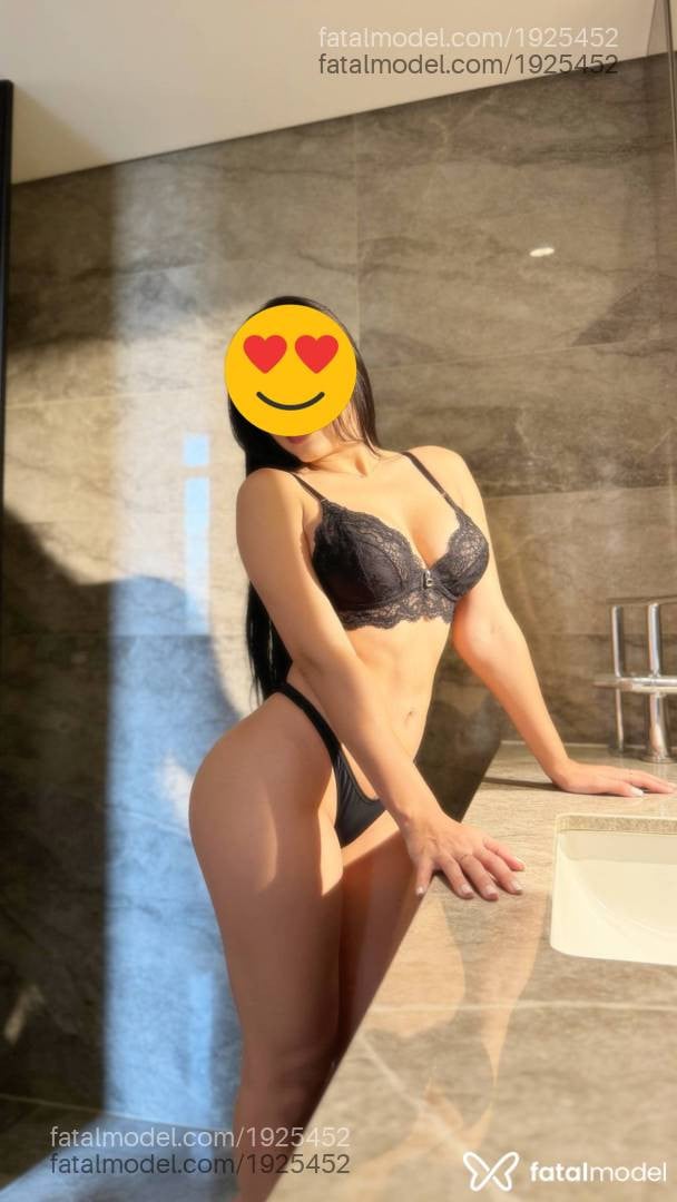 Acompanhante mulher morena (o) de olhos castanhos - Vitória
