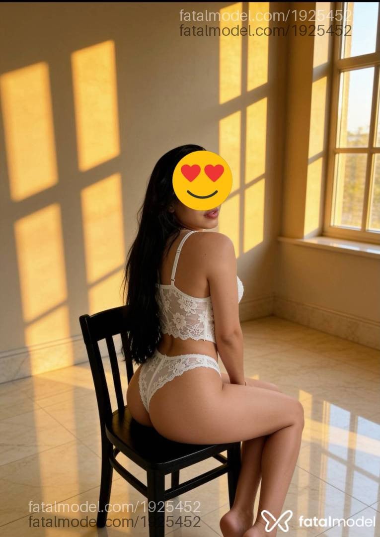 Acompanhante mulher morena (o) de olhos castanhos - Vitória