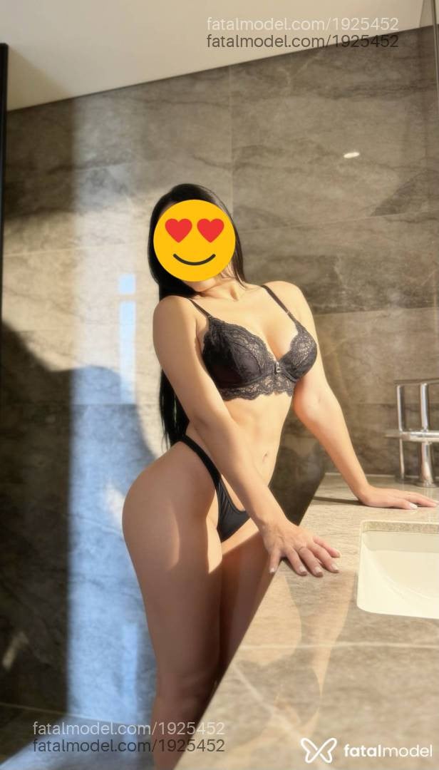 Acompanhante mulher morena (o) de olhos castanhos - Vitória