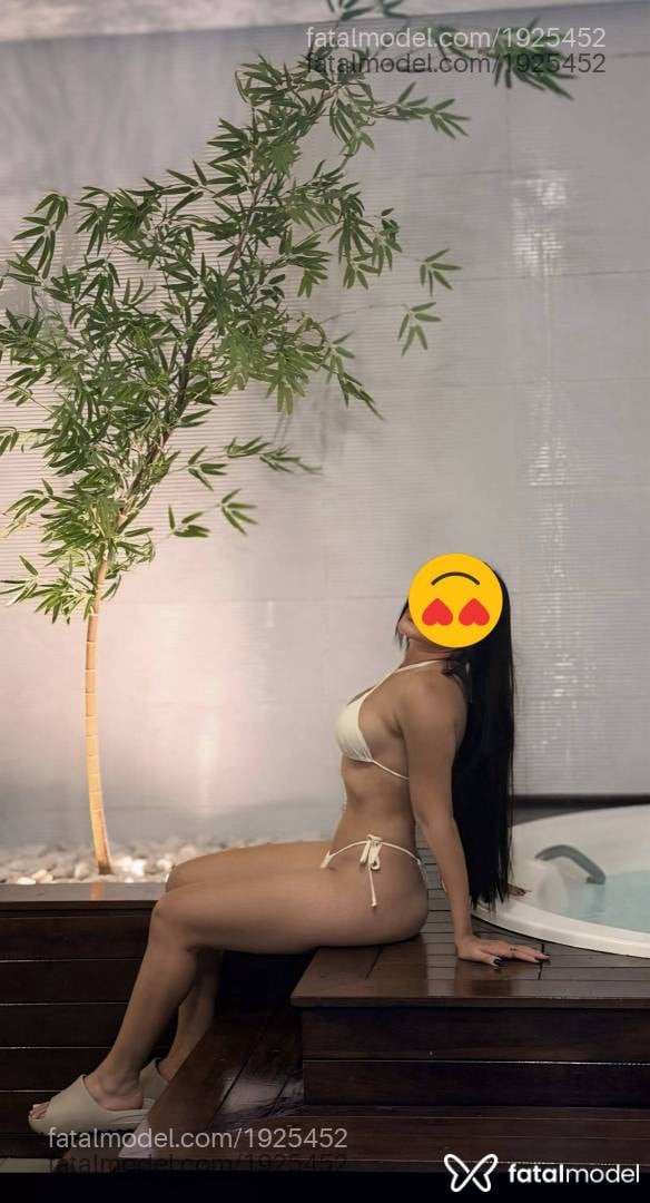 Acompanhante mulher morena (o) de olhos castanhos - Vitória