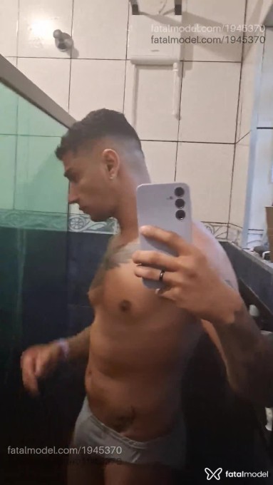 Acompanhante homem morena (o) de olhos pretos - Wonderboy Acompanhante homem morena (o) de olhos pretos - Wonderboy