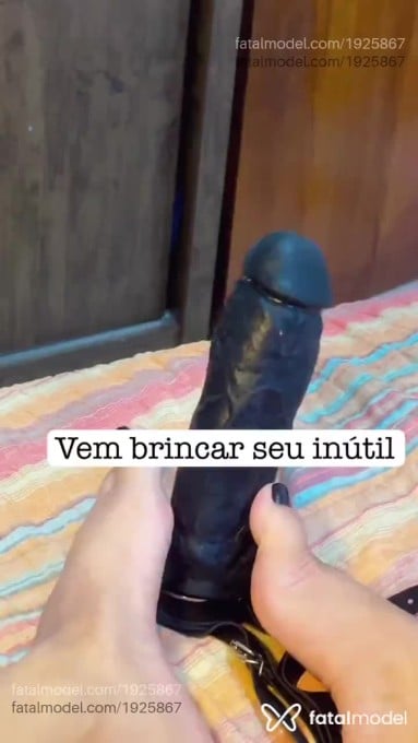 Acompanhante mulher com cabelo castanho de olhos castanhos em Virtual - Anna Luxúria