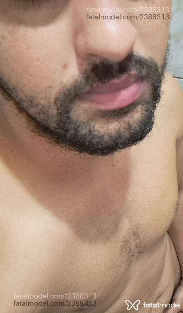 Acompanhante homem com cabelo castanho de olhos castanhos em Ipatinga Acompanhante homem com cabelo castanho de olhos castanhos em Ipatinga - Dhiego Junio
