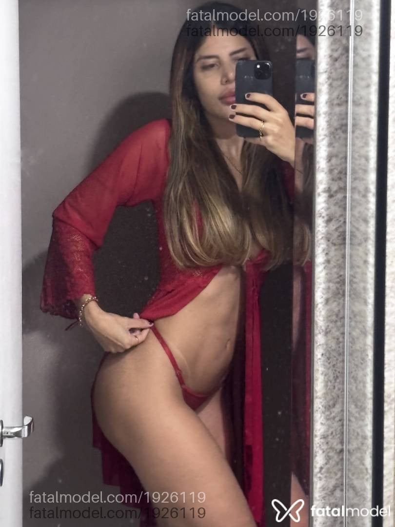 Acompanhante mulher loira (o) de olhos castanhos em Vitória - Lauren Khop