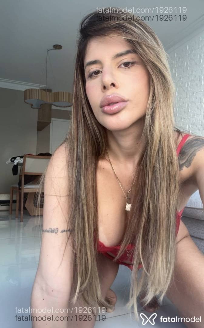 Acompanhante mulher loira (o) de olhos castanhos em Vitória Acompanhante mulher loira (o) de olhos castanhos em Vitória - Lauren Khop