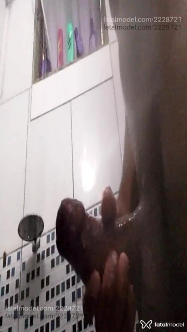 Acompanhante homem morena (o) de olhos pretos em Araranguá - Negoaru