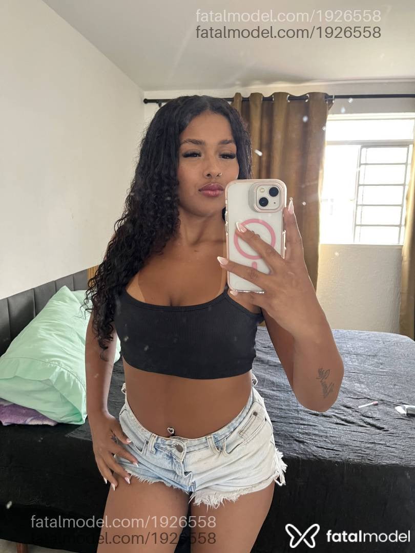 Acompanhante mulher morena (o) de olhos castanhos em Belo Horizonte - Dalila