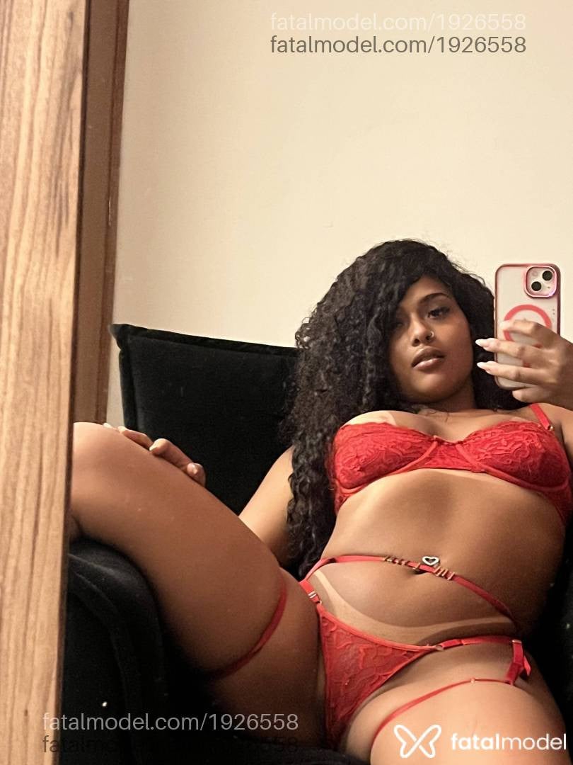 Acompanhante mulher morena (o) de olhos castanhos em Belo Horizonte - Dalila