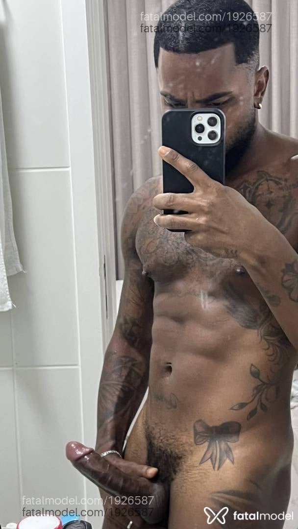 Acompanhante homem morena (o) de olhos castanhos - Luan Baiano