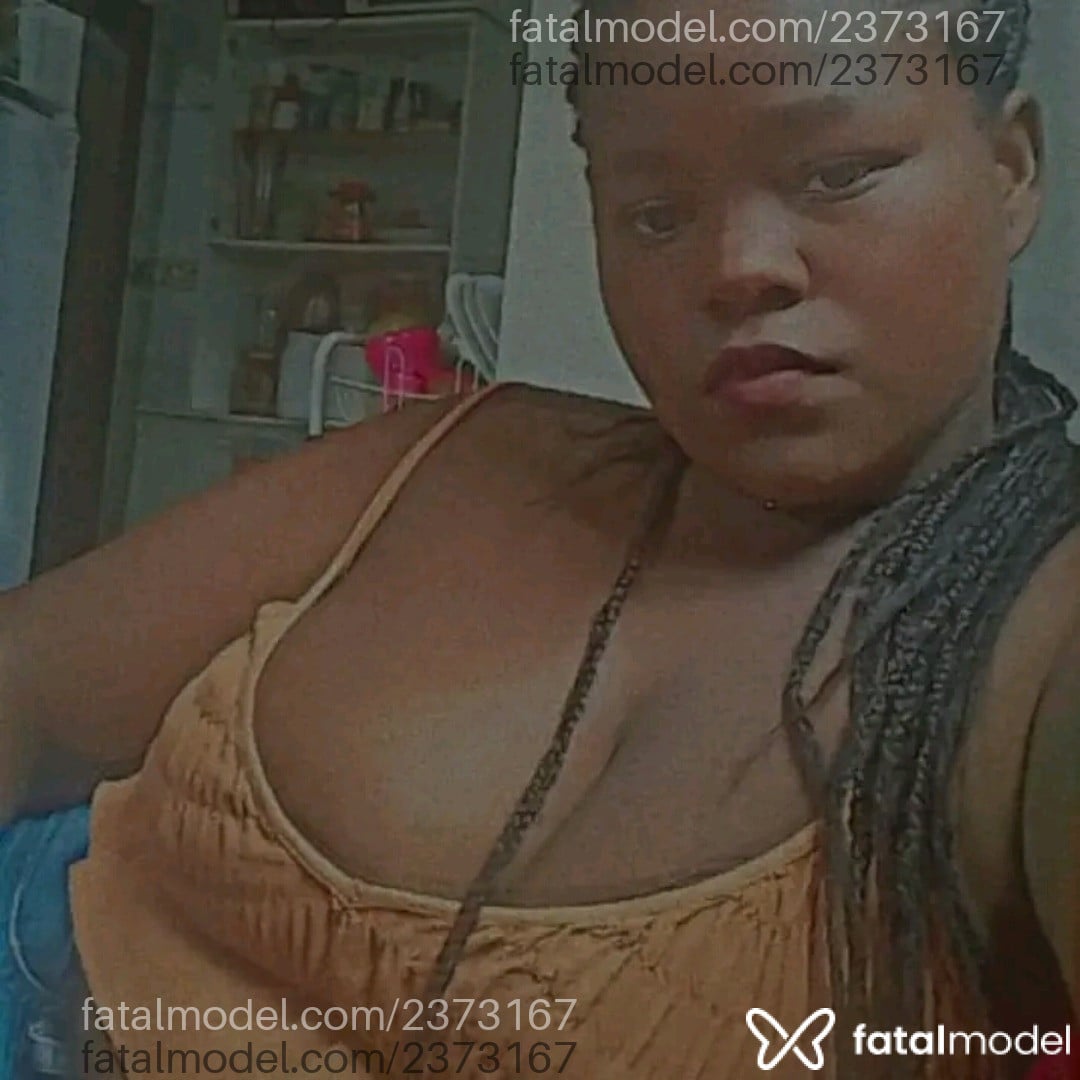 Acompanhante mulher morena (o) de olhos pretos em Pelotas - Lolla