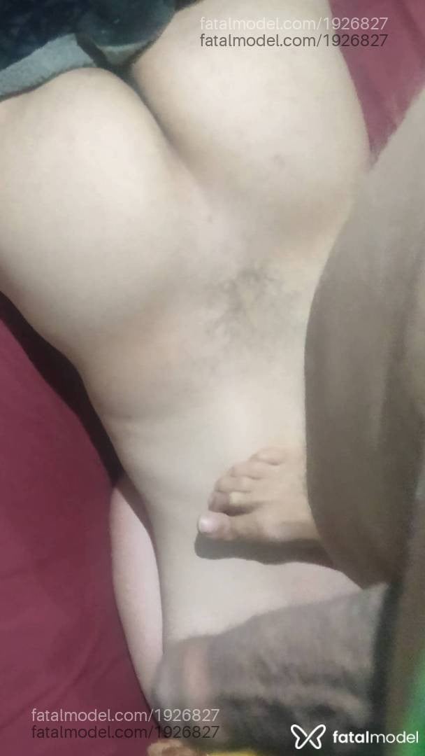 Acompanhante mulher trans loira (o) de olhos mel - Layza Araújo