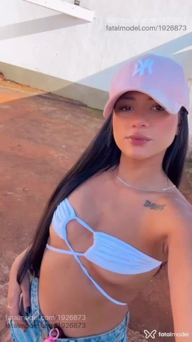 Acompanhante mulher com cabelo castanho de olhos castanhos - Scarlett Prado