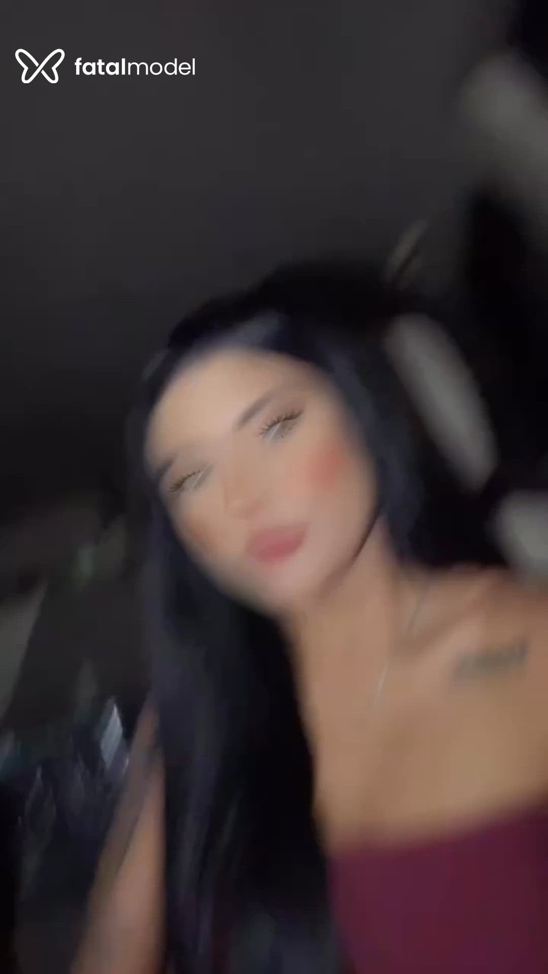 Acompanhante mulher com cabelo castanho de olhos castanhos - Scarlett Prado