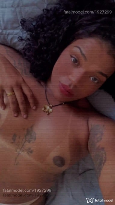 Acompanhante mulher morena (o) de olhos castanhos em Olinda Acompanhante mulher morena (o) de olhos castanhos em Olinda - Morena Jambo