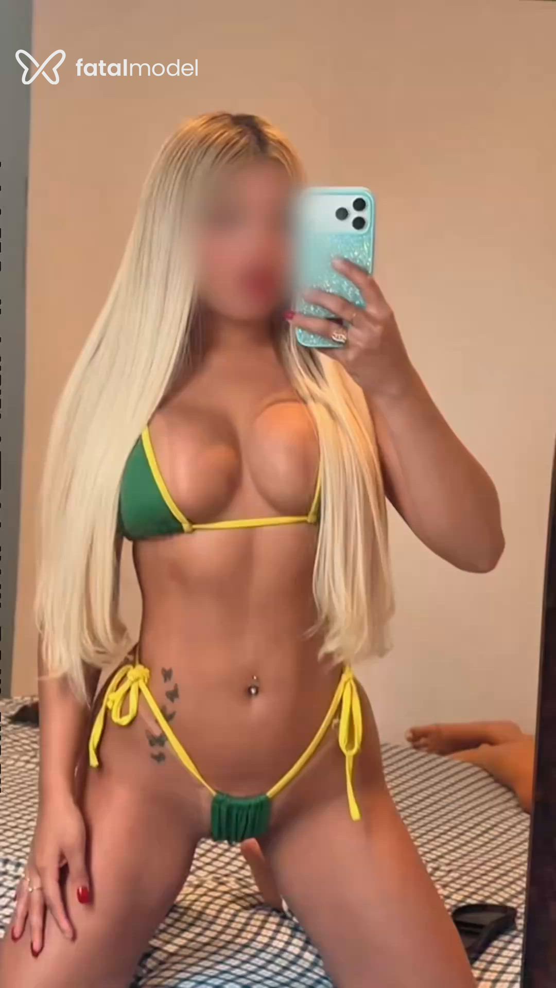 Acompanhante mulher loira (o) de olhos verdes - Brenna