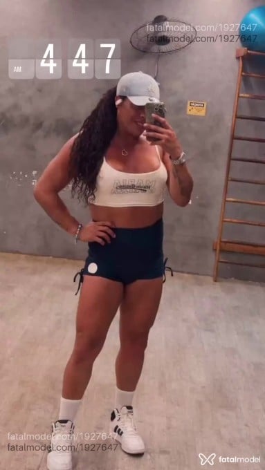 Acompanhante mulher trans morena (o) de olhos castanhos em Cabo Frio Acompanhante mulher trans morena (o) de olhos castanhos em Cabo Frio - Sther number one