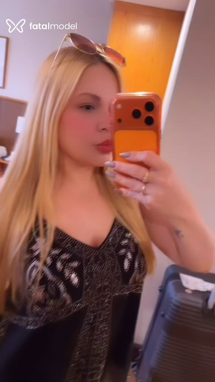 Acompanhante mulher loira (o) de olhos castanhos - Bruna Katrin Acompanhante mulher loira (o) de olhos castanhos - Bruna Katrin