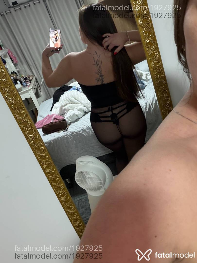 Acompanhante mulher com cabelo castanho de olhos castanhos - Paulinhaa