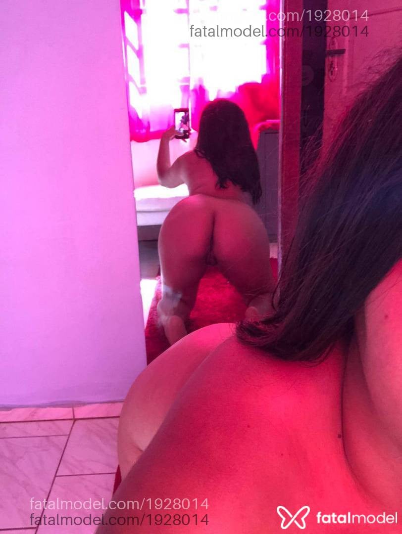 Acompanhante mulher com cabelo castanho de olhos castanhos em Paranaguá - Bruna Cristina