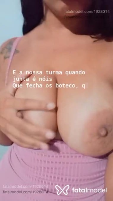 Acompanhante mulher com cabelo castanho de olhos castanhos em Paranaguá - Bruna Cristina
