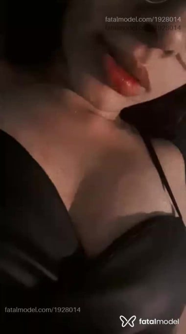 Acompanhante mulher com cabelo castanho de olhos castanhos em Paranaguá - Bruna Cristina