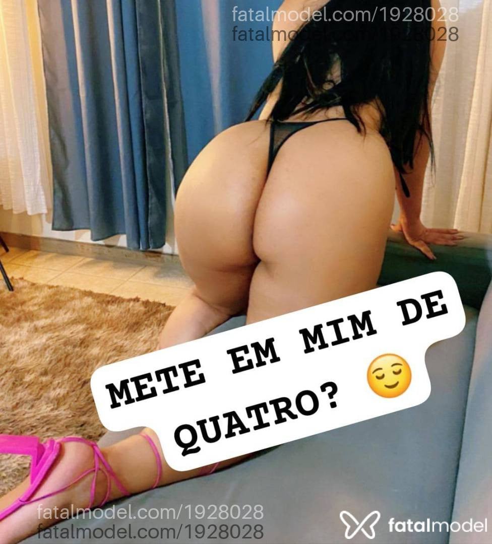 Acompanhante mulher morena (o) de olhos pretos - LUA SANTOS