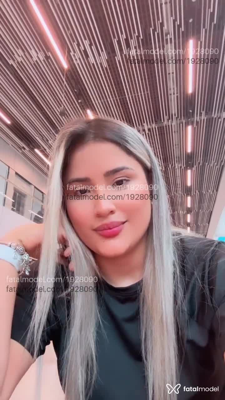 Acompanhante mulher loira (o) de olhos castanhos em Florianópolis - Alyson
