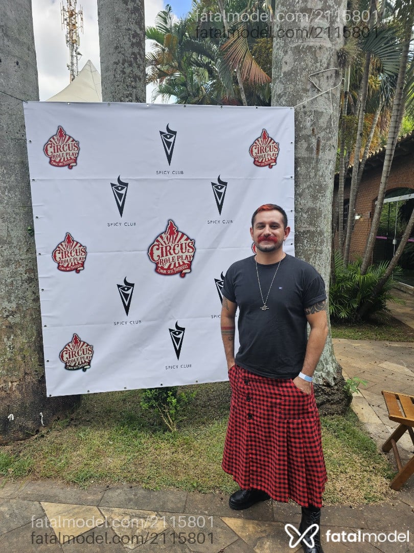 Acompanhante homem com cabelo castanho de olhos castanhos em São Paulo Acompanhante homem com cabelo castanho de olhos castanhos em São Paulo - Kyioh