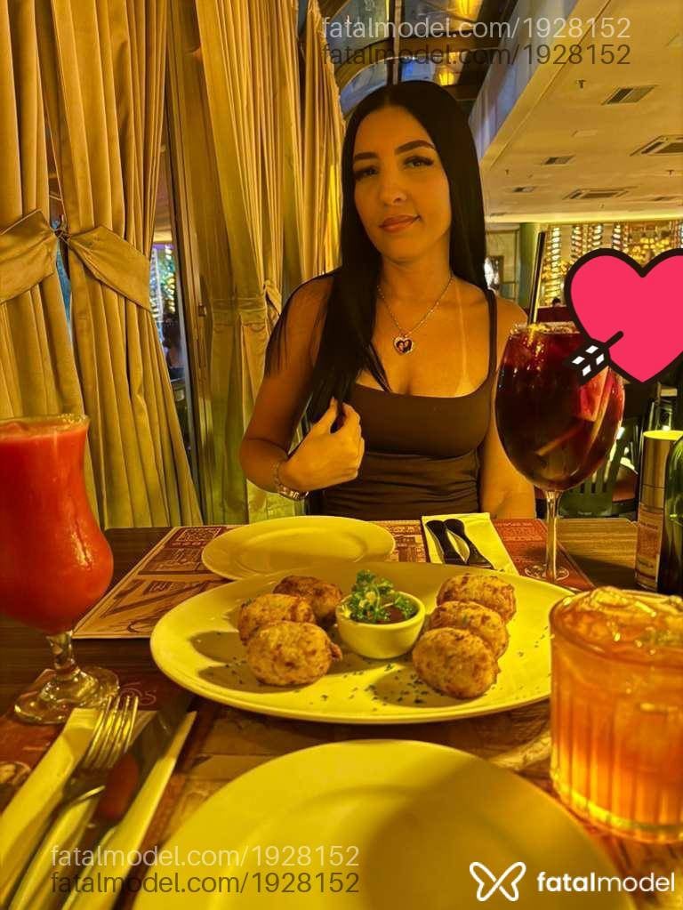 Acompanhante mulher morena (o) de olhos castanhos em Nova Serrana - Julia