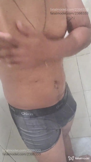 Acompanhante homem morena (o) de olhos pretos em São Paulo - W Santos