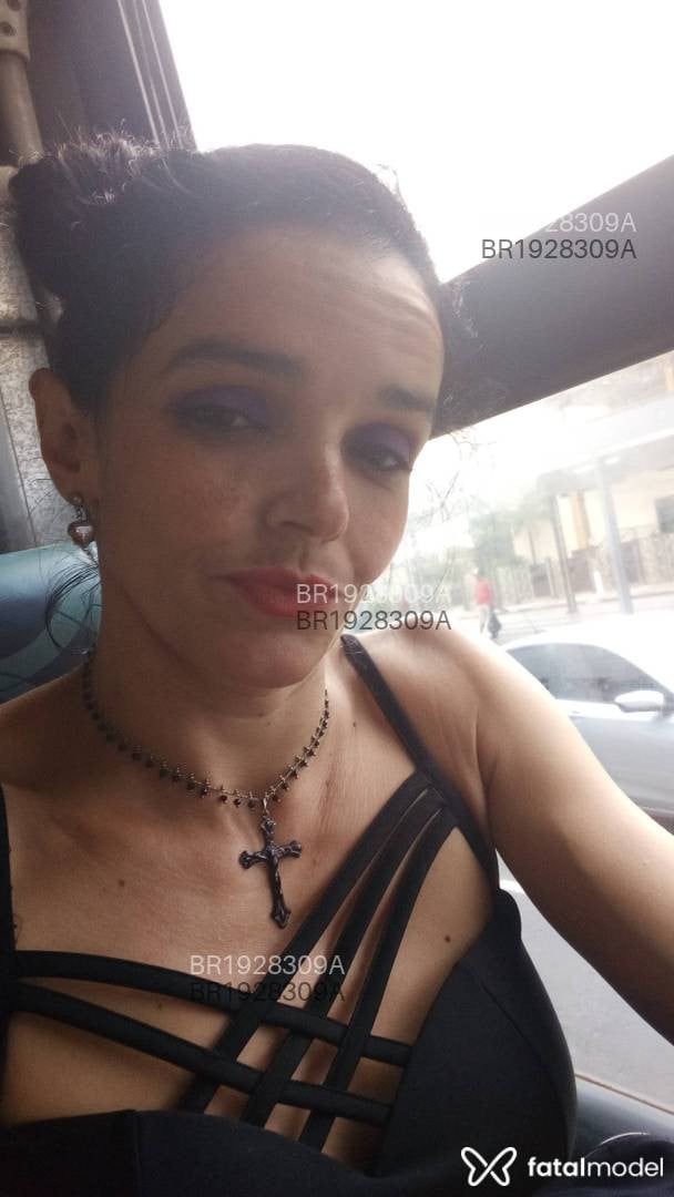 Acompanhante mulher morena (o) de olhos pretos em Virtual Acompanhante mulher morena (o) de olhos pretos em Virtual - Dara Rodrigues