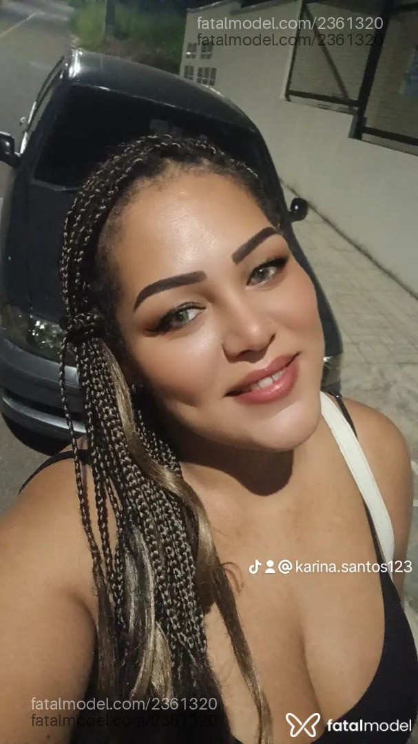 Acompanhante mulher com cabelo colorido de olhos castanhos em Virtual - Luma Passionate