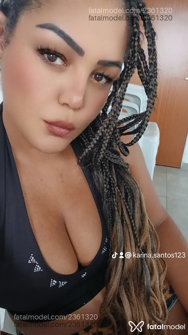 Acompanhante mulher com cabelo colorido de olhos castanhos em Virtual - Luma Passionate